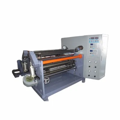 Перемотувальний пристрій для різання центральної поверхні